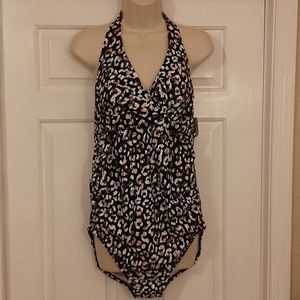 isabel maternity one piece swimsuit Size L